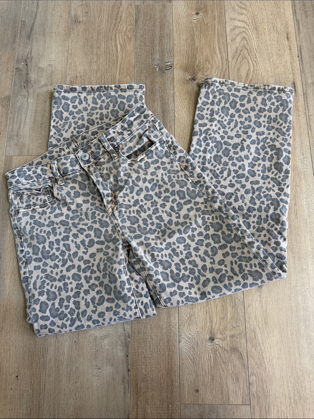 American Eagle Outfitters Leopard Print Jeans in Beige and Gray